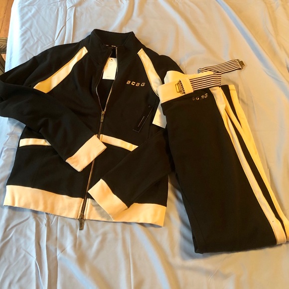 BCBG MaxAzria 2 pc set - Picture 2 of 8